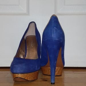 Suede pumps